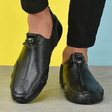 Load image into Gallery viewer, Men Loafers Casual Leather Flats Light Slip-on Moccasins